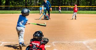 9-10 year old players at baseball practice